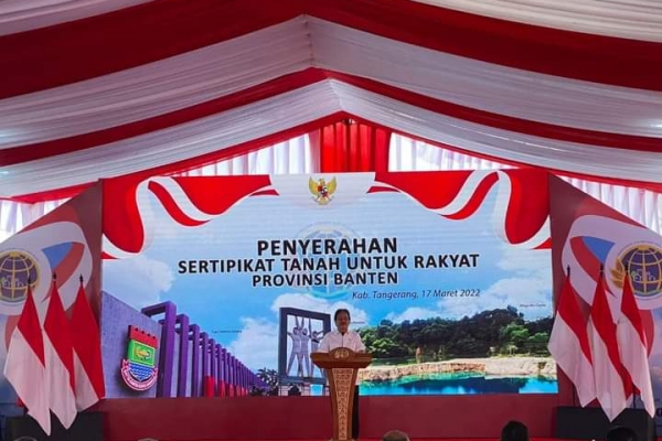 Penyerahan Seripikat Tanah Untuk Rakyat Provinsi Banten